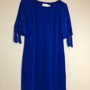 Blue tie-sleeve dress